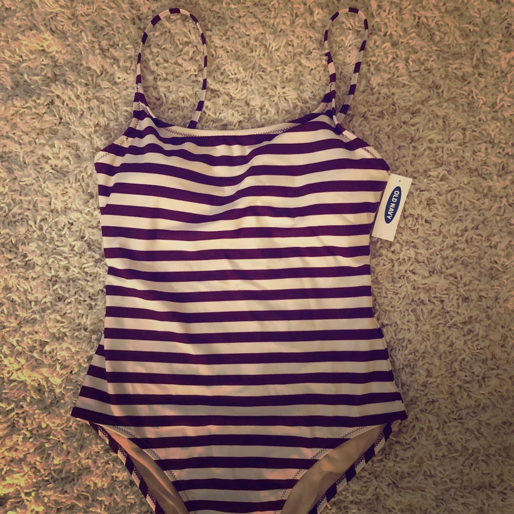 Old navy swimsuit